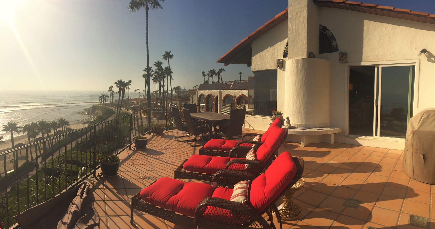 Rosarito-Las-Gaviotas-Bahiti-Patio1.jpg