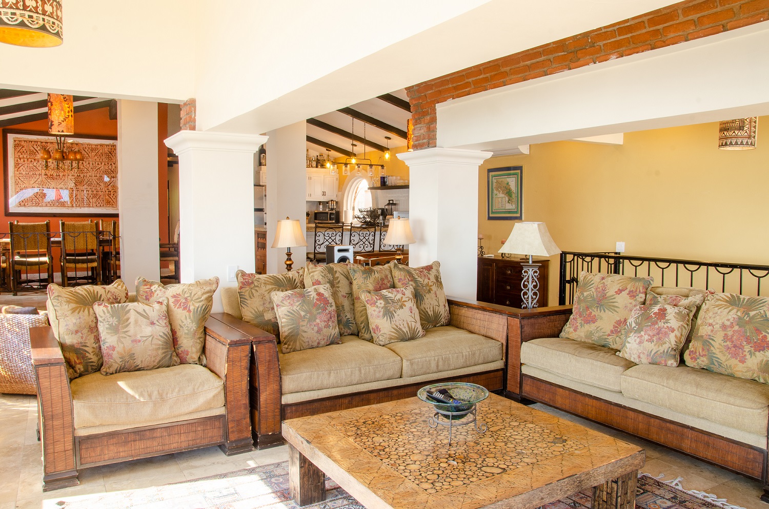 a-las-gaviotas-rental-casa-bahiti-great-room_a.jpg