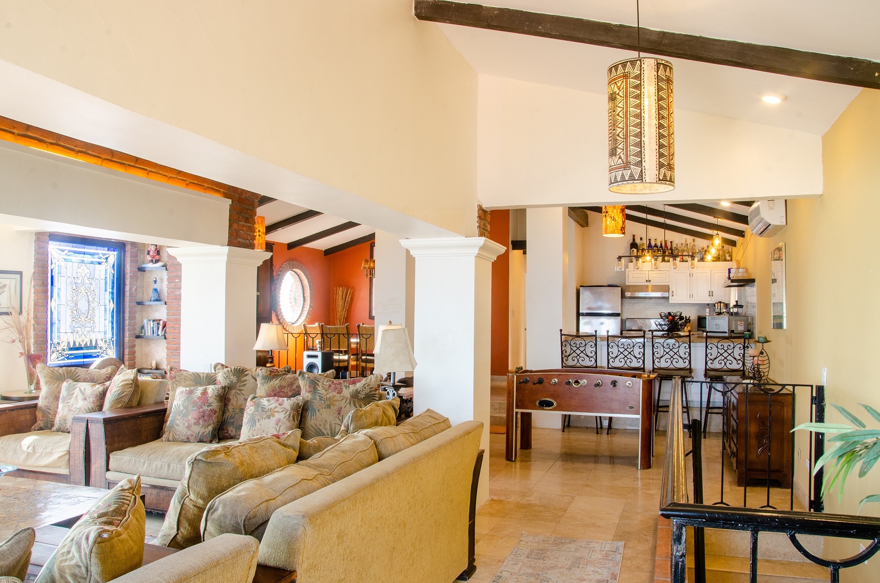 a-las-gaviotas-rental-casa-bahiti-great-room_b.jpg
