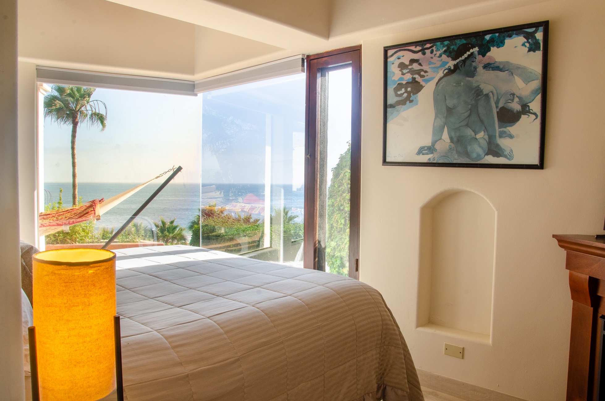 las-gaviotas-rental-casa-bahiti-downstairs-master2.jpg